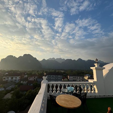 Sky Hotel วังเวียง ภายนอก รูปภาพ