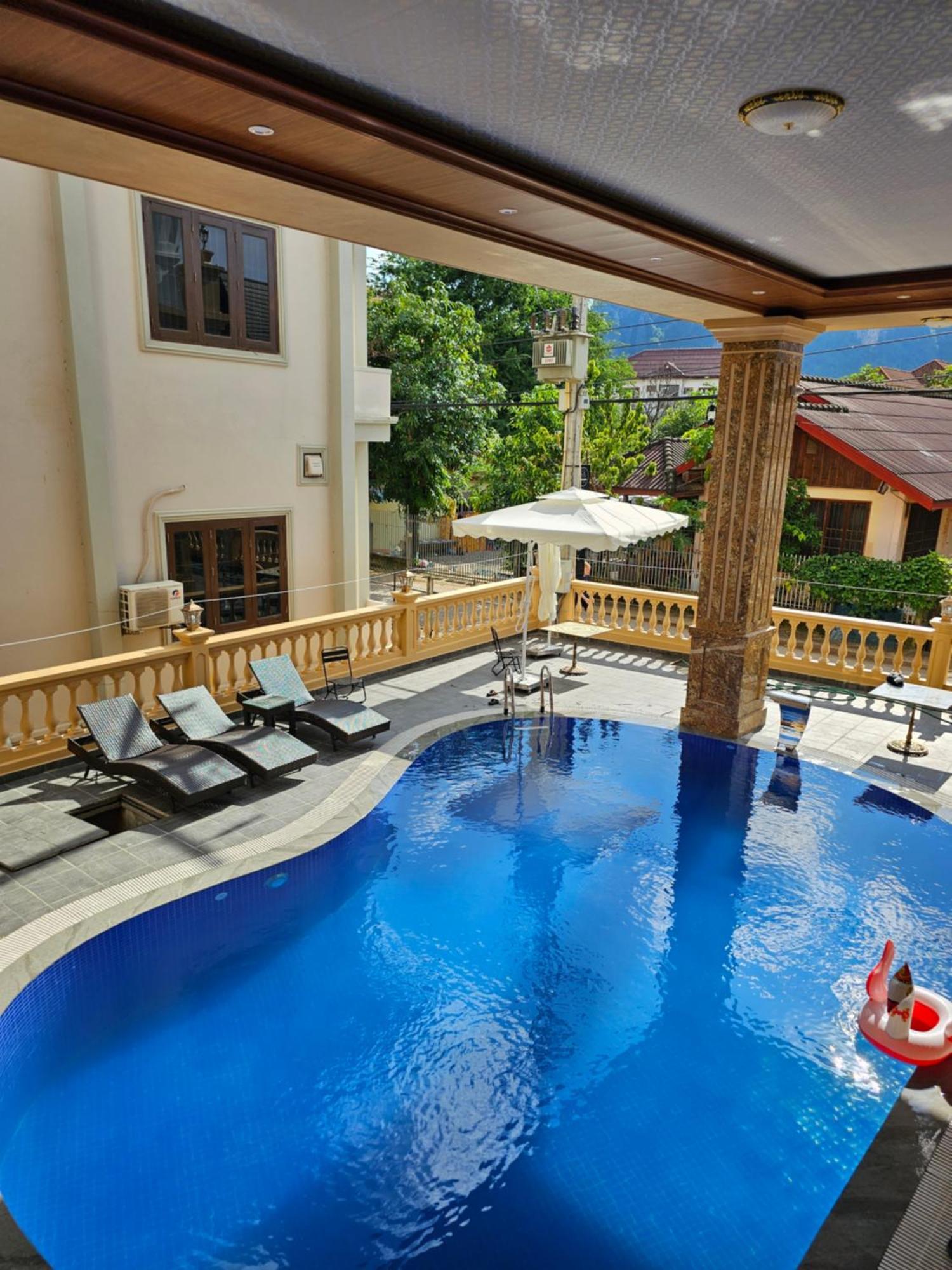 Sky Hotel วังเวียง ภายนอก รูปภาพ